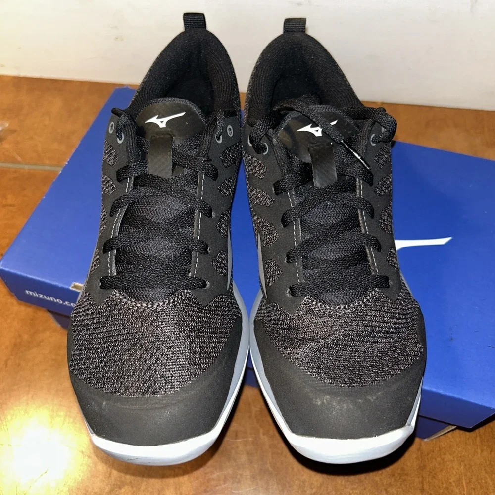 Mizuno Shoes Womens Size 8 TC-02 Cross Training Sneakers Lace Up Black W/ Box